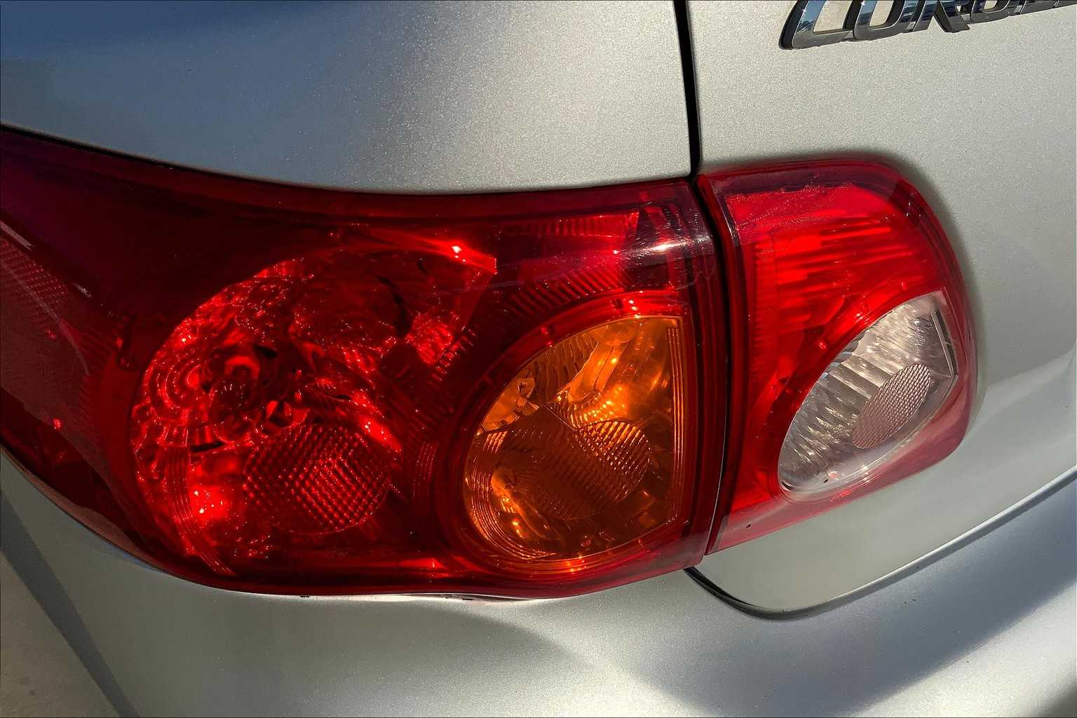 2009 Toyota RAV4 LE photo 25
