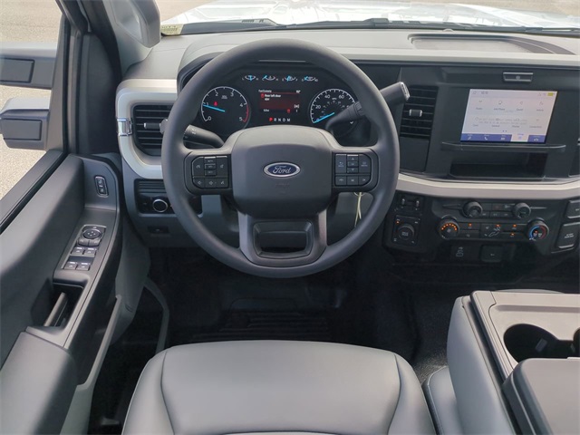 2026 Ford F-350 XL photo 16
