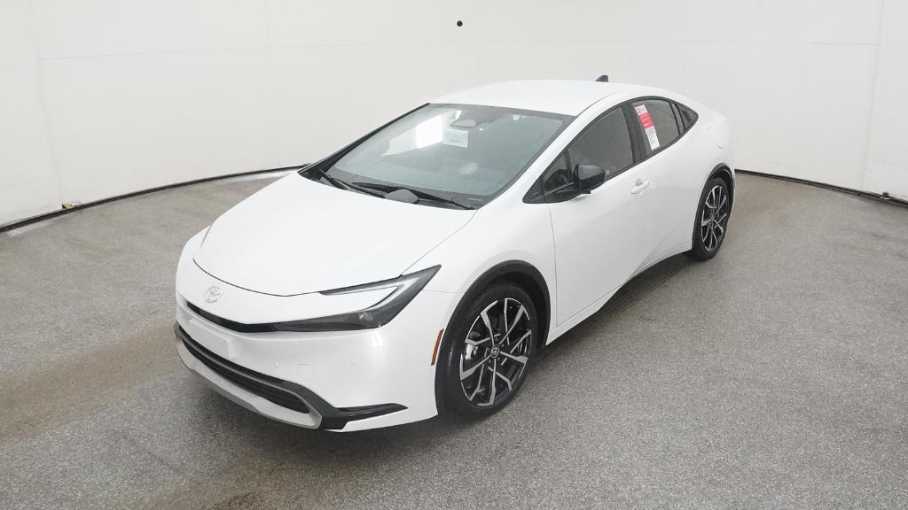 2026 Toyota Prius XSE's photo