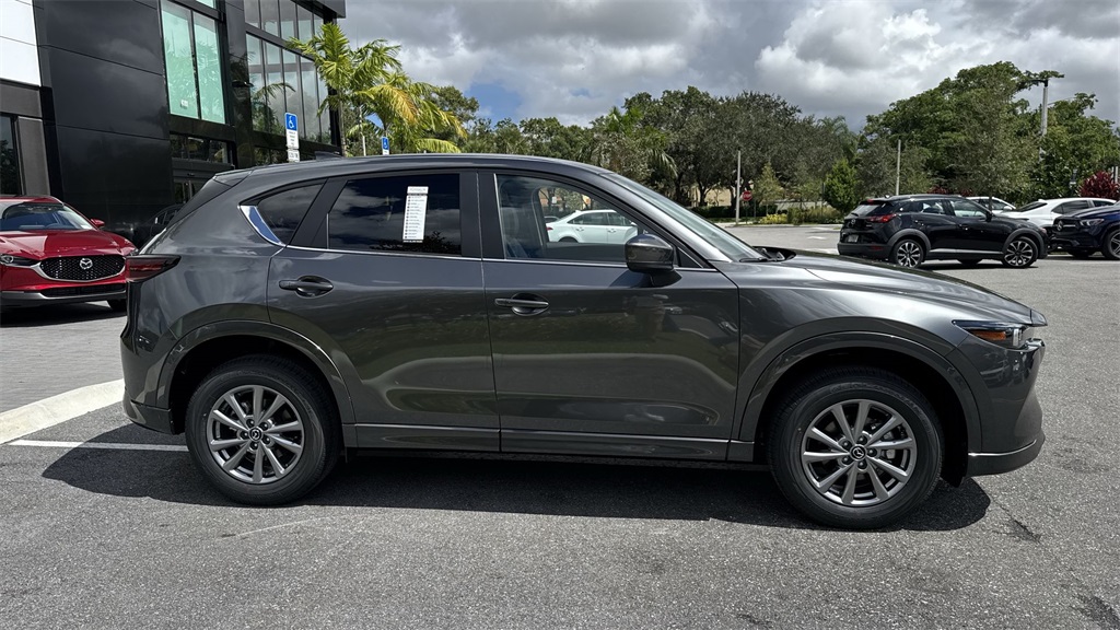 2025 Mazda CX-5 2.5 Select photo 4