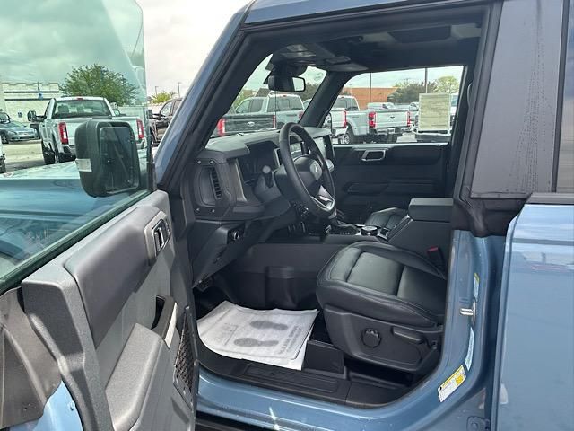 2025 Ford Bronco Badlands photo 17