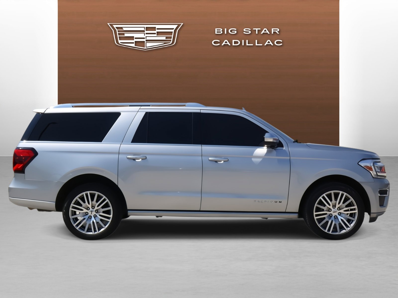 2023 Ford Expedition MAX Platinum photo 5