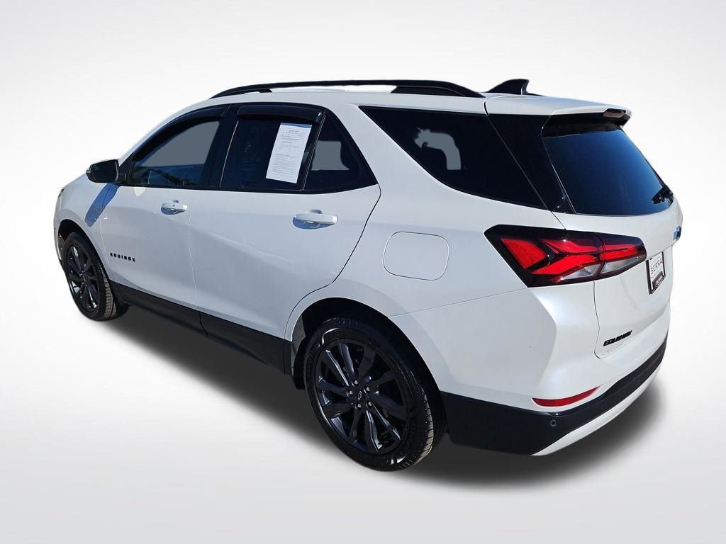 2024 Chevrolet Equinox RS photo 3