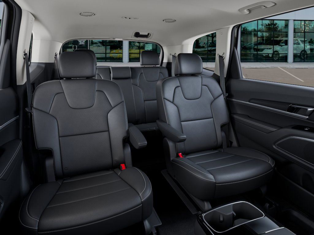 2025 Kia Telluride S photo 13
