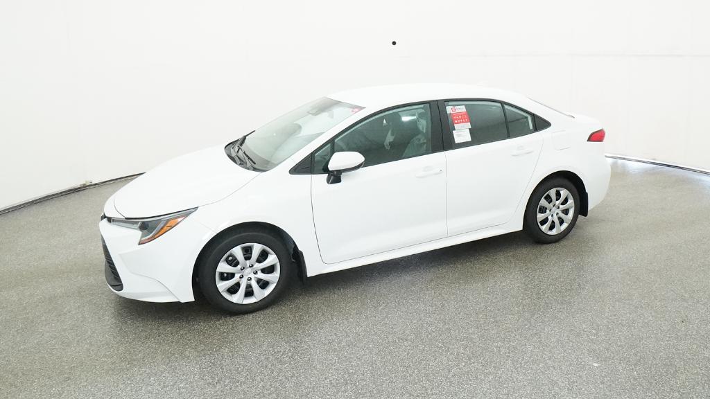 2025 Toyota Corolla LE photo 8