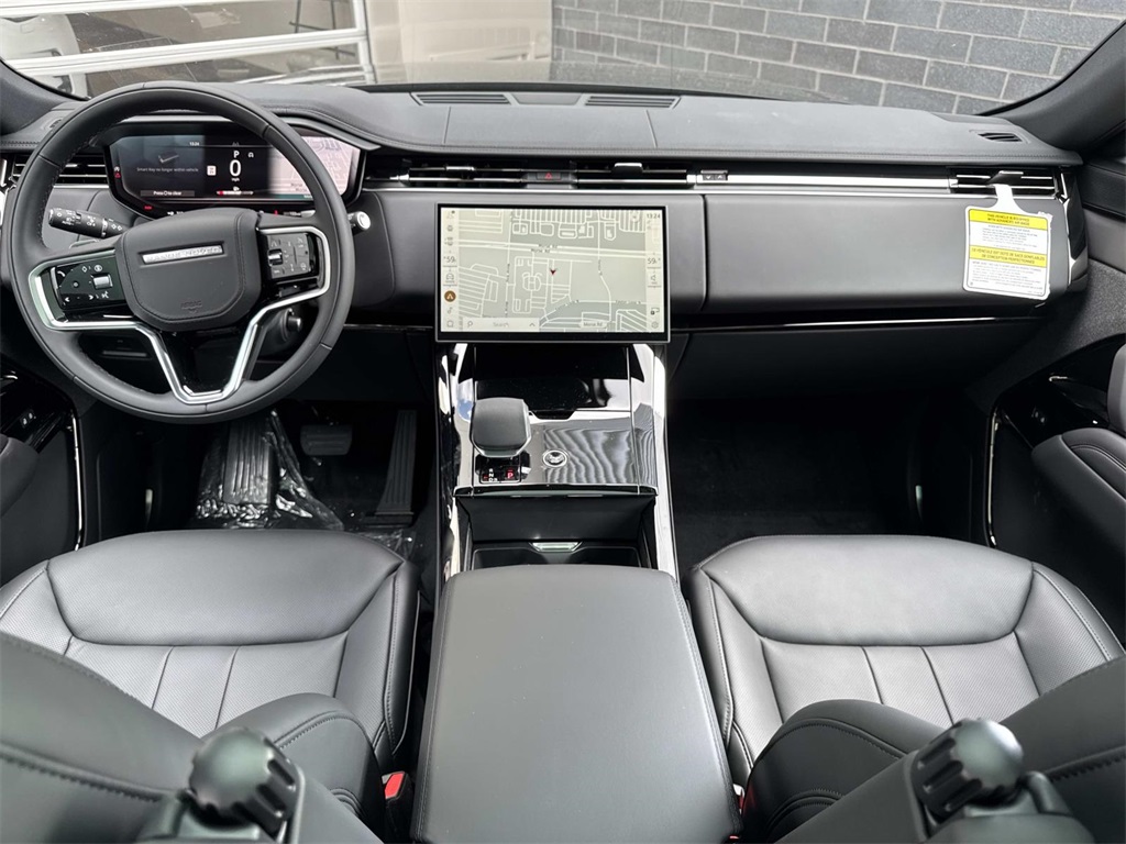 2025 Land Rover Range Rover Sport SE photo 14