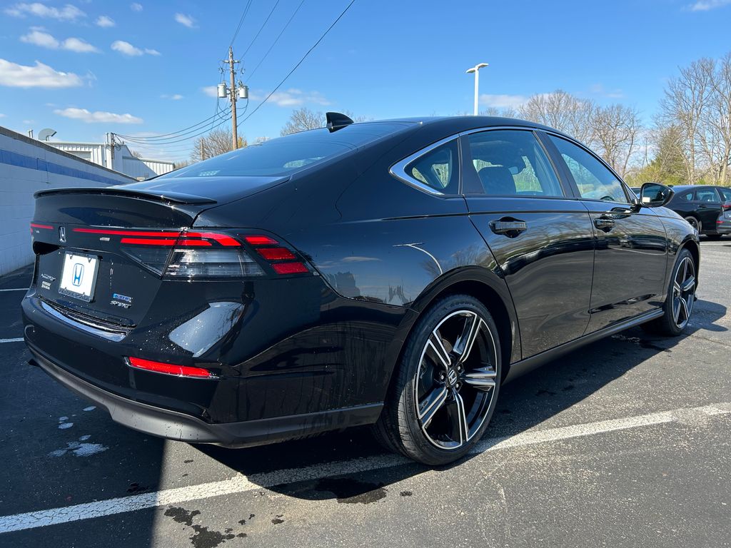 2025 Honda Accord Sport photo 4