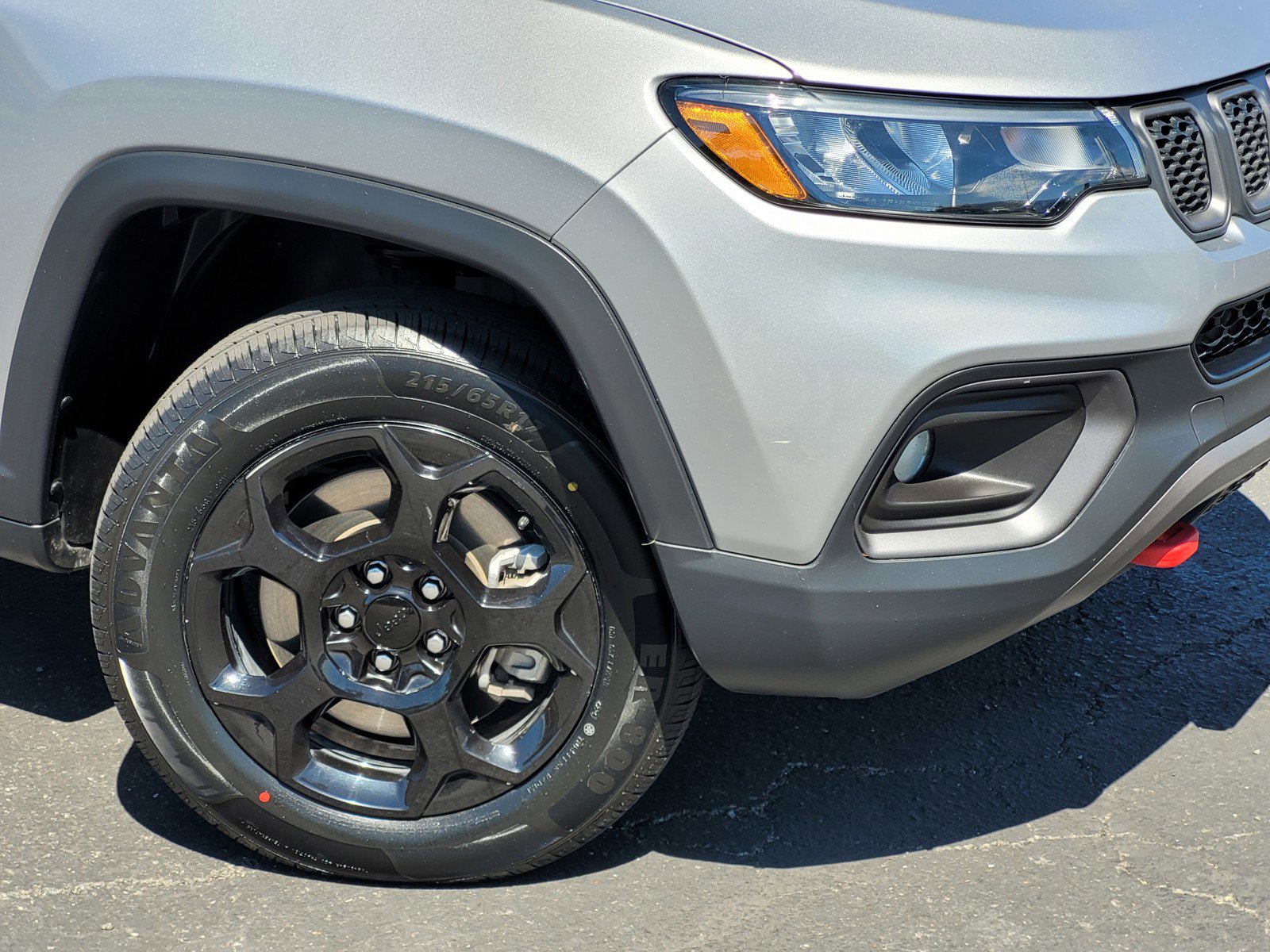 2024 Jeep Compass Trailhawk photo 7