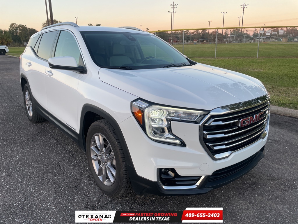 2024 GMC Terrain SLT's photo