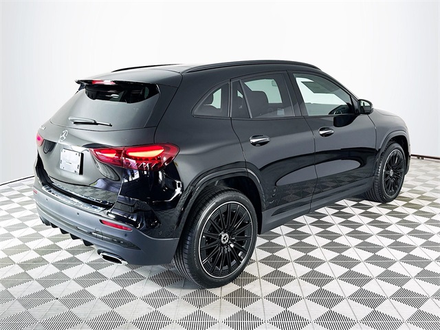 2025 Mercedes Benz GLA 250 photo 7