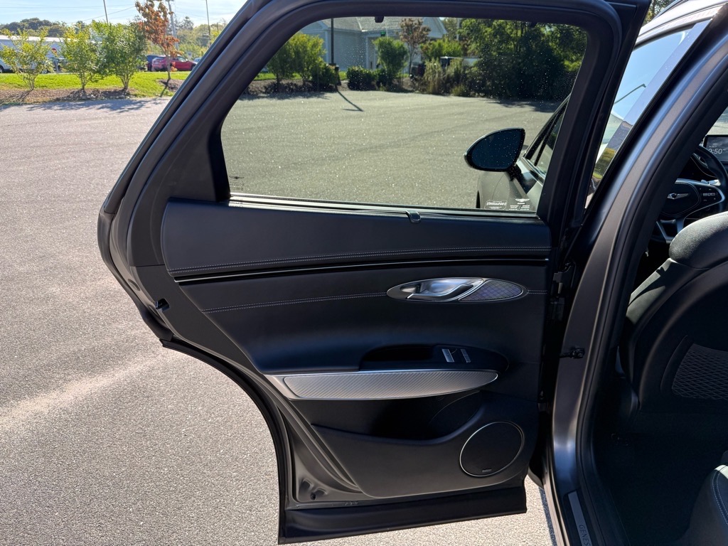 2023 Genesis GV70 Select Advanced 2.5T Sport Prestige photo 16