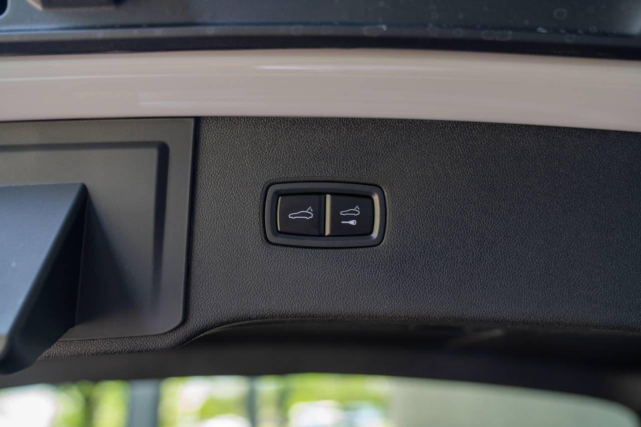 2025 Porsche Cayenne GTS photo 33