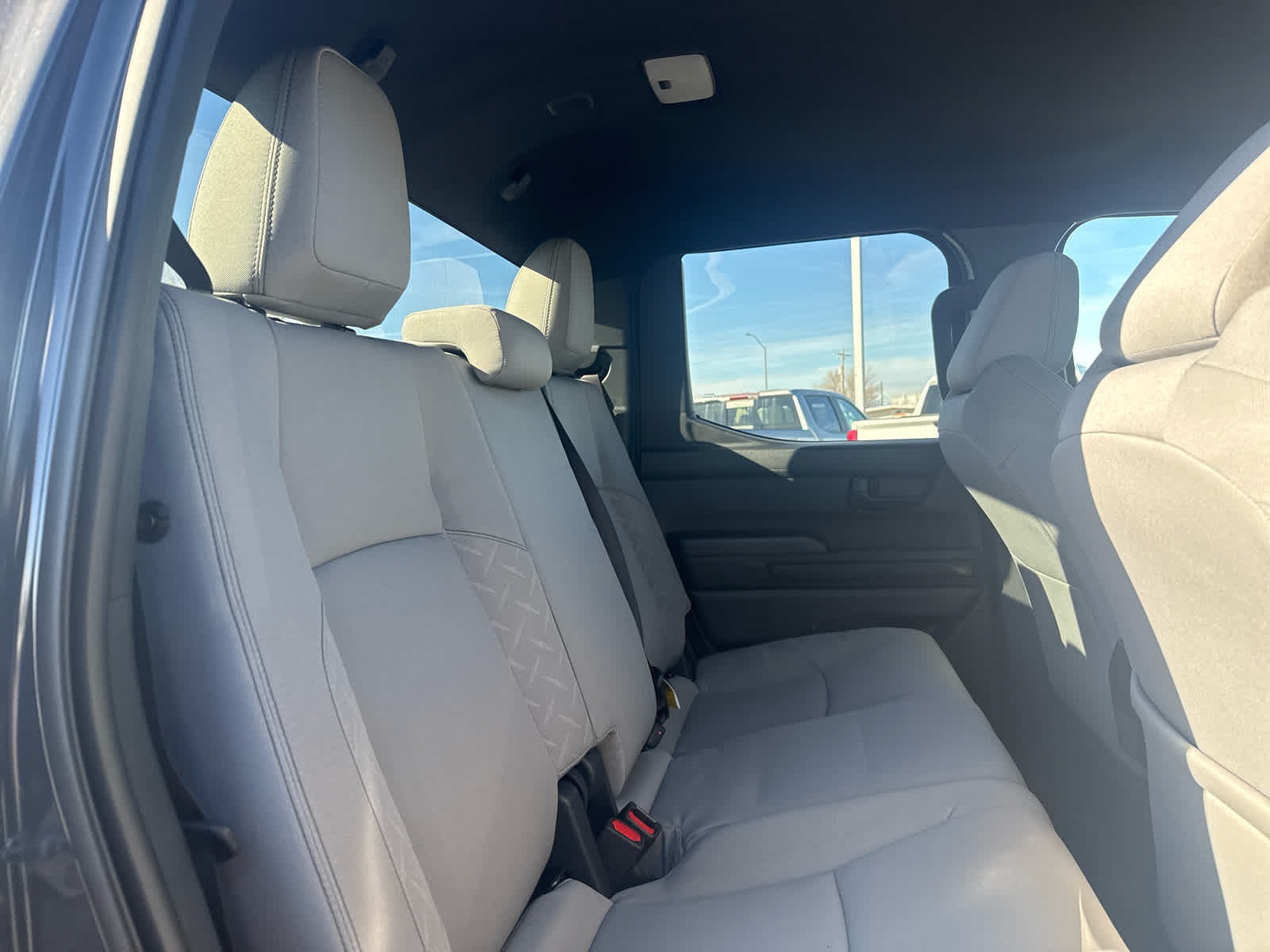 2025 Toyota Tacoma SR5 photo 22