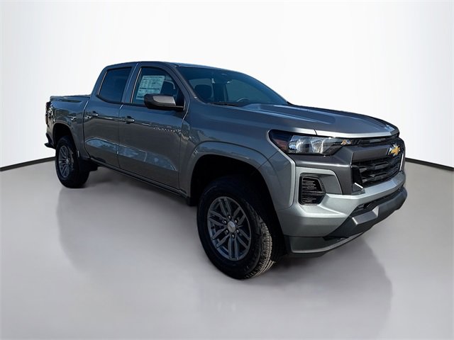 2026 Chevrolet Colorado LT photo 3