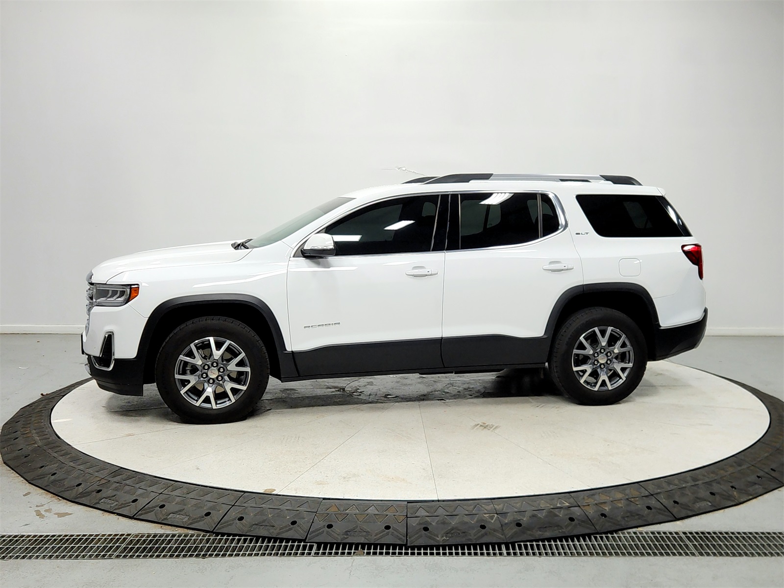 2023 Gmc Acadia SLT photo 4