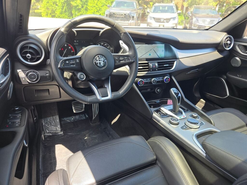 2023 Alfa Romeo Giulia Ti photo 15