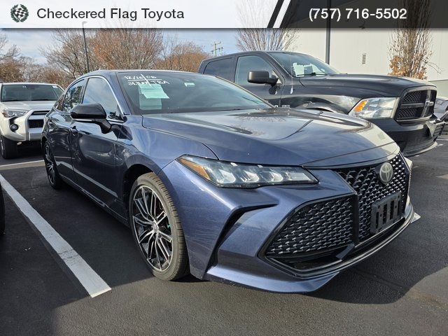 2019 Toyota Avalon XSE's photo