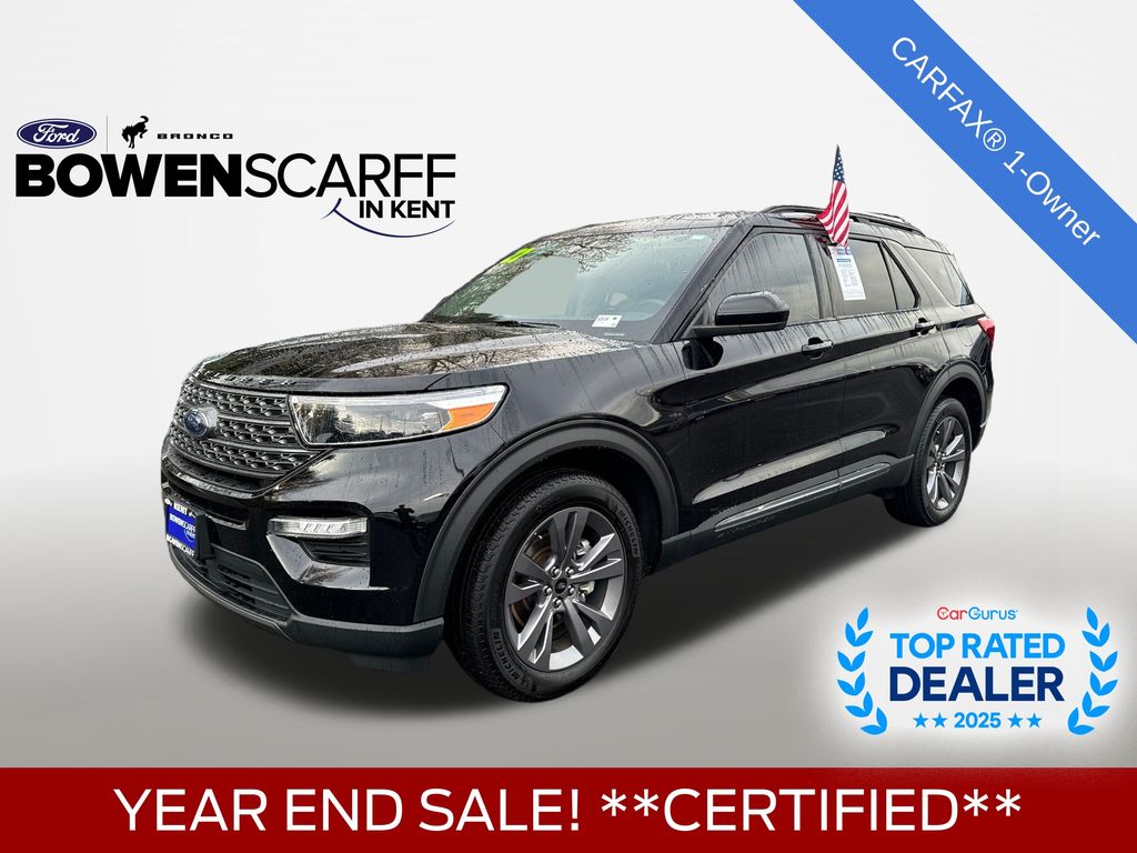 2022 Ford Explorer XLT's photo