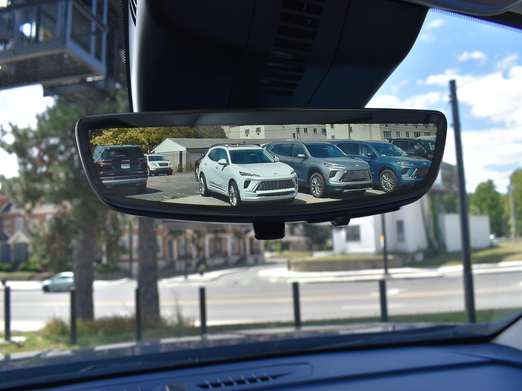 2026 Buick Enclave Avenir photo 18