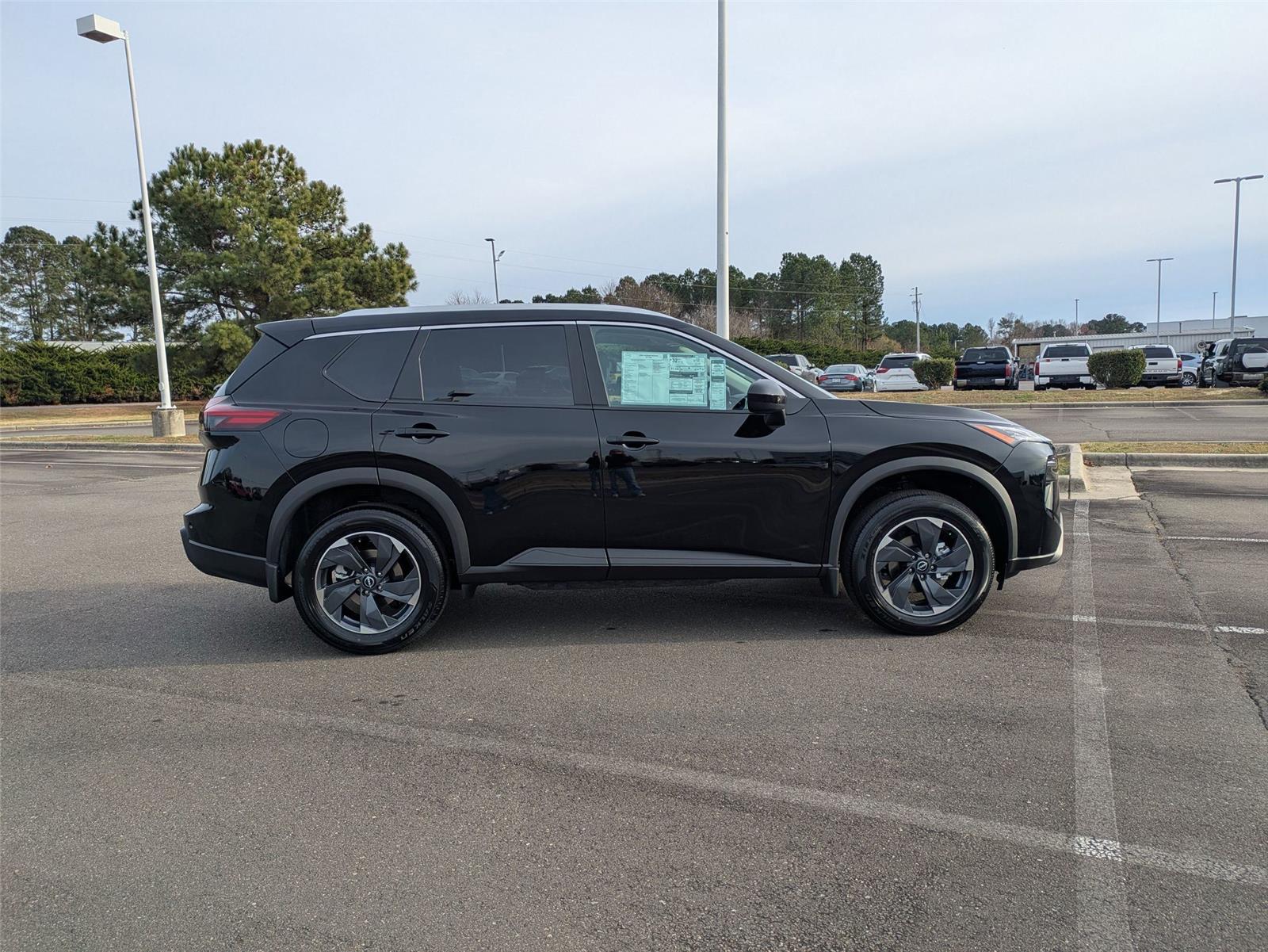 2026 Nissan Rogue SV's photo