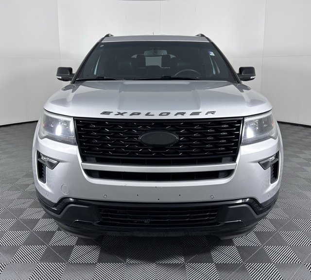 2019 Ford Explorer Sport photo 2