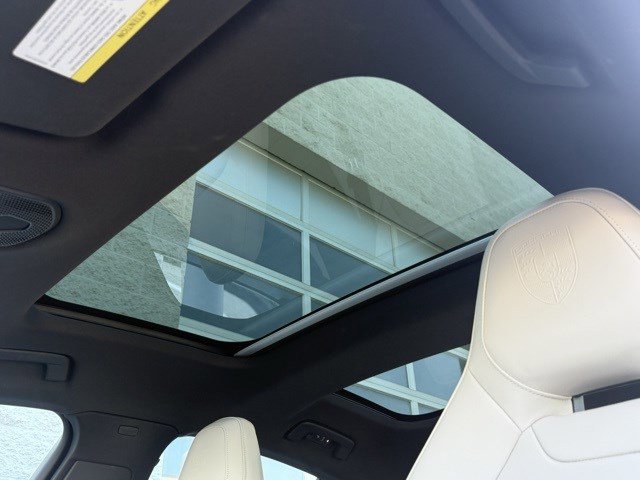 2024 Porsche Panamera 4 photo 16