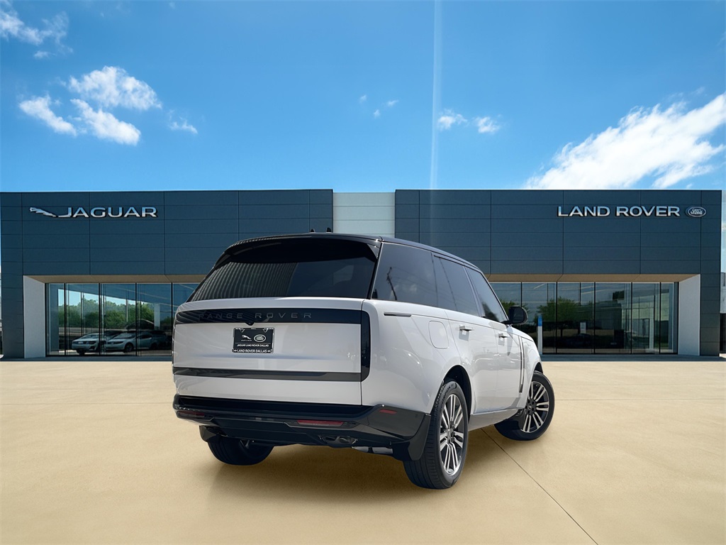 2025 Land Rover Range Rover SE photo 3