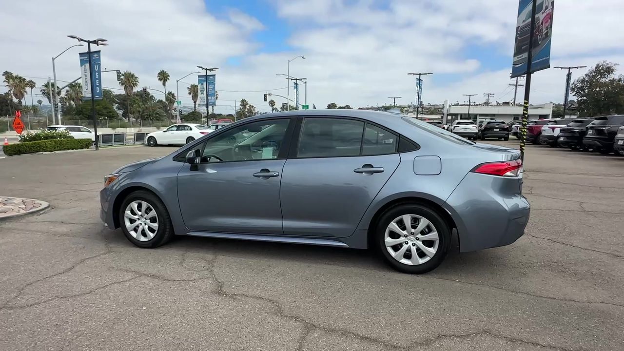 2024 Toyota Corolla LE photo 43