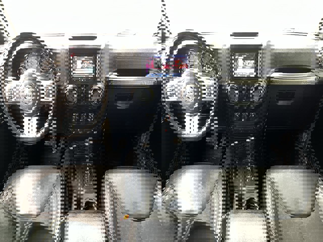 2018 Jeep Wrangler Unlimited Freedom photo 4