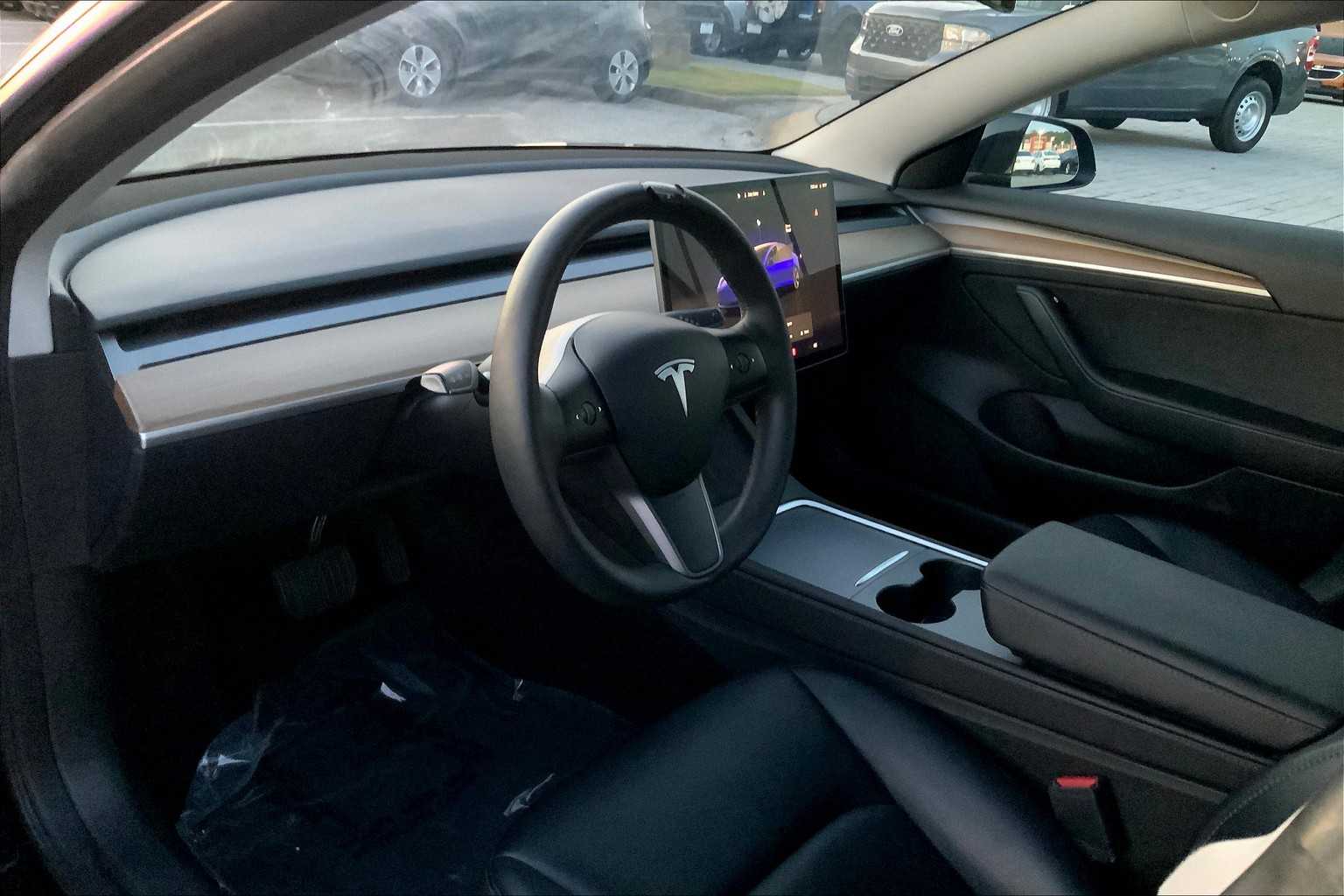 2023 Tesla Model 3 photo 15