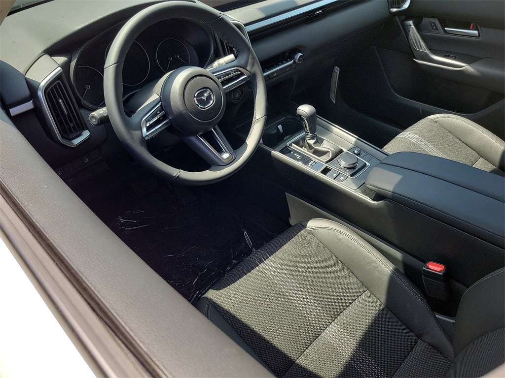2025 Mazda CX-50 2.5 S Preferred photo 8