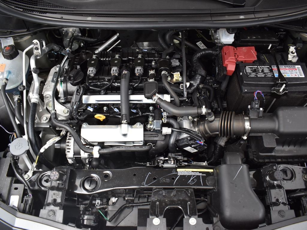 2025 Nissan Versa 1.6 SV photo 32