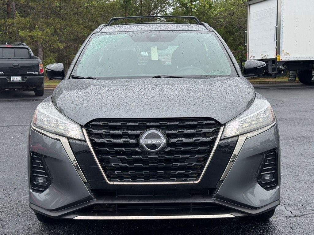 2022 Nissan Kicks SR photo 7