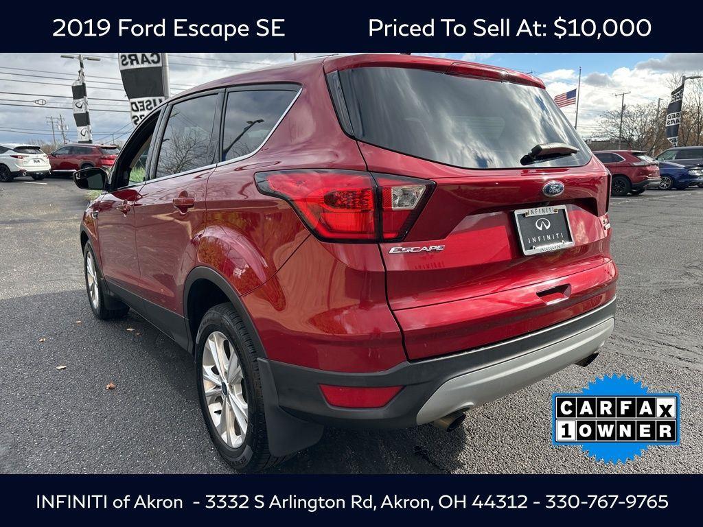 2019 Ford Escape SE photo 4