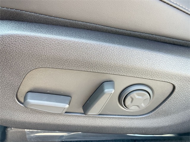 2026 Kia Carnival EX photo 33