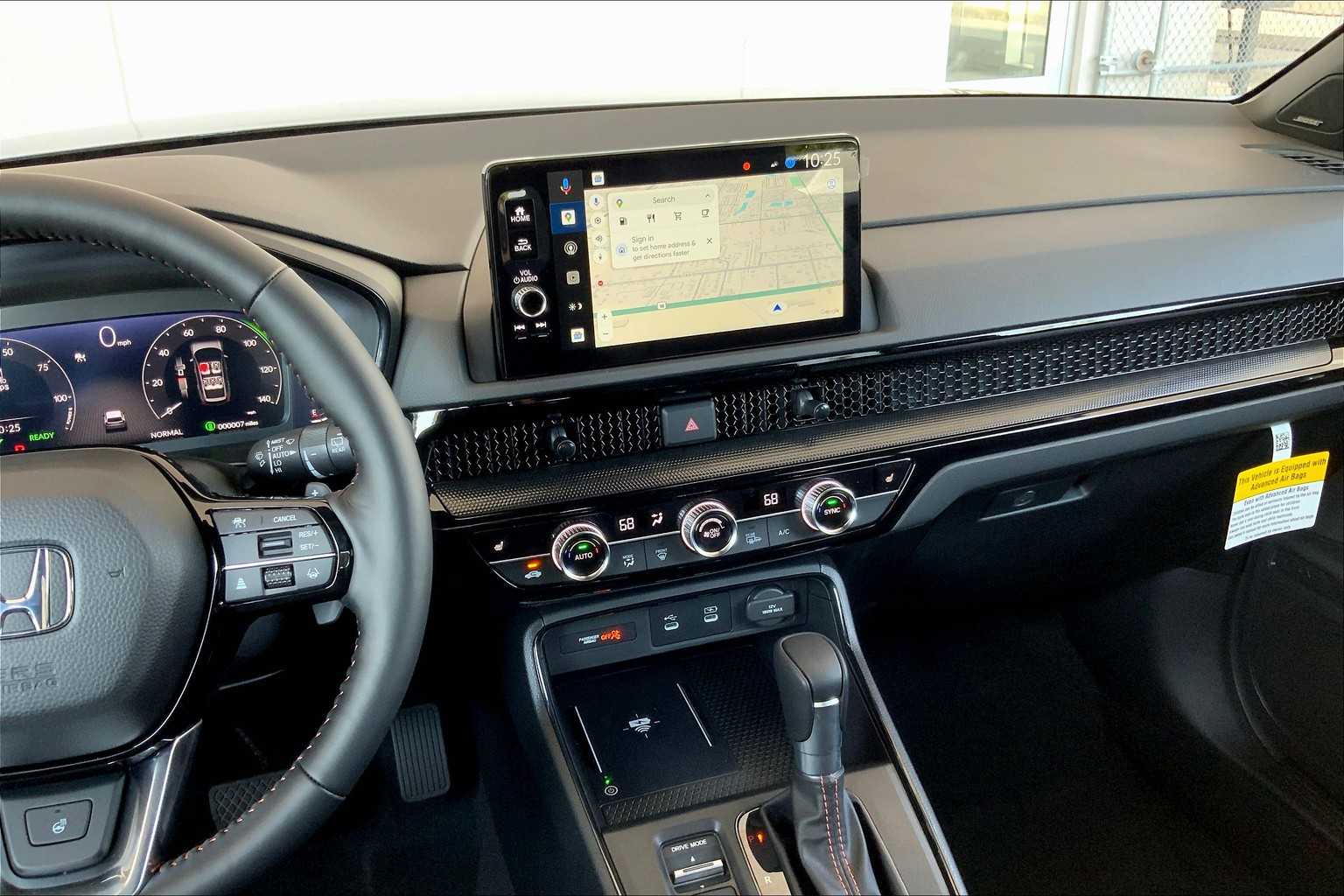 2026 Honda CR-V Sport Touring Hybrid photo 3