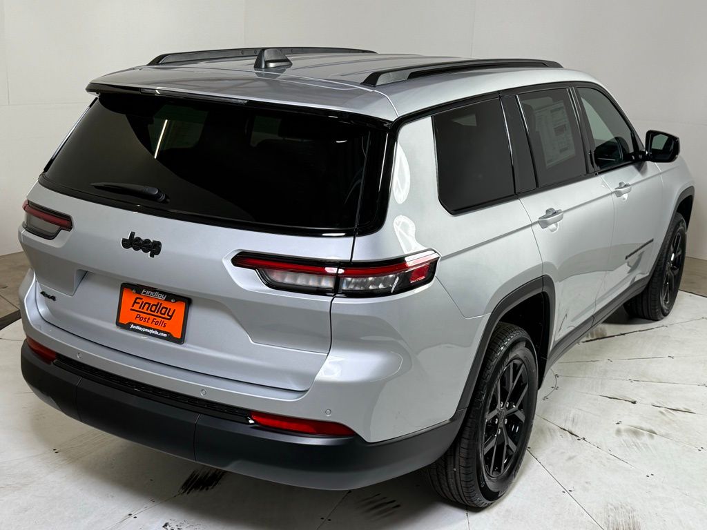 2025 Jeep Grand Cherokee Altitude X photo 3