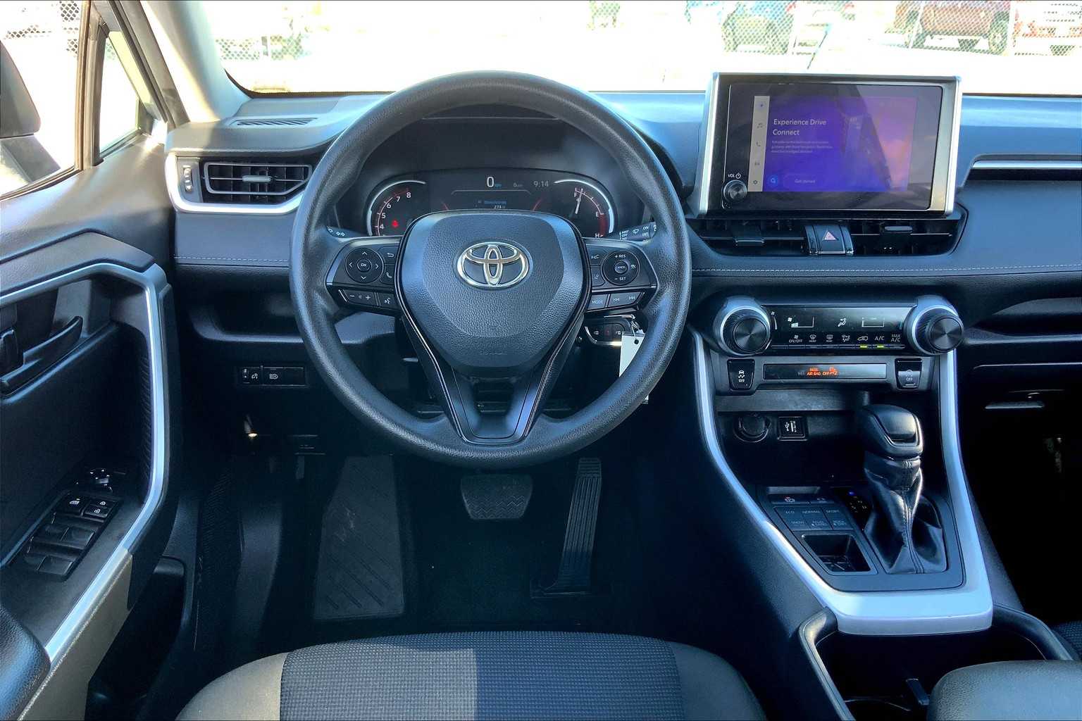 2024 Toyota RAV4 LE photo 3