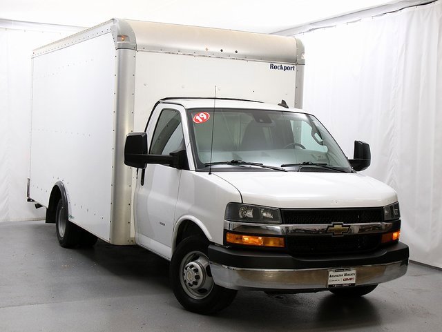 2019 Chevrolet Express Cutaway Base's photo