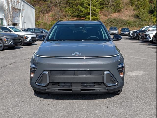 2026 Hyundai Kona SEL photo 3