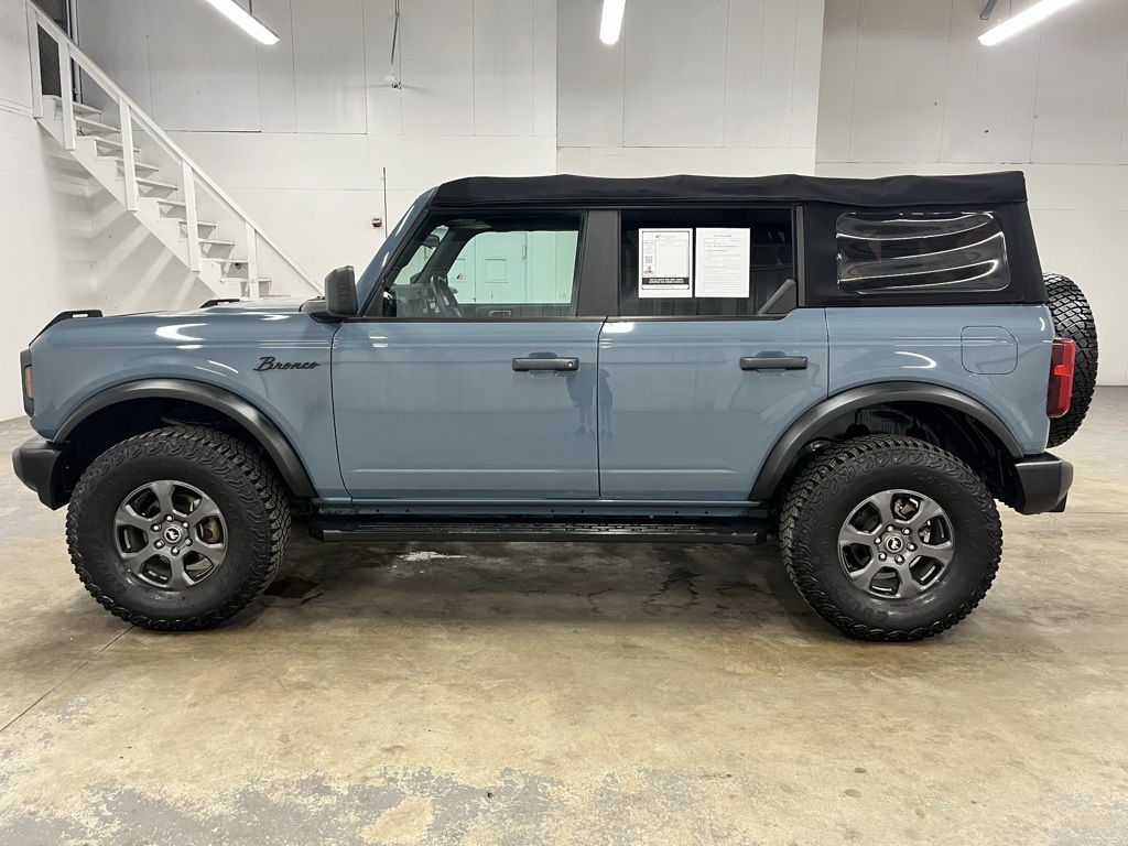2022 Ford Bronco Big Bend photo 3
