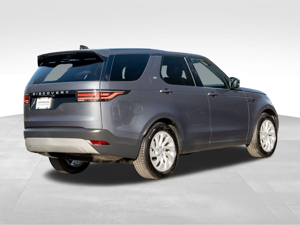 2025 Land Rover Discovery S photo 4