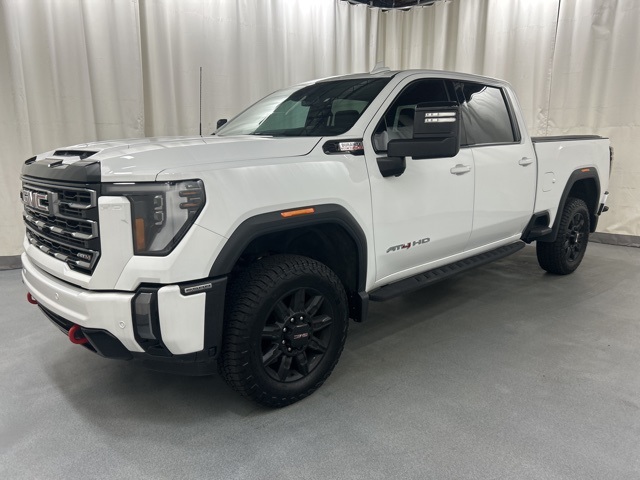 2024 Gmc Sierra HD AT4 photo 2