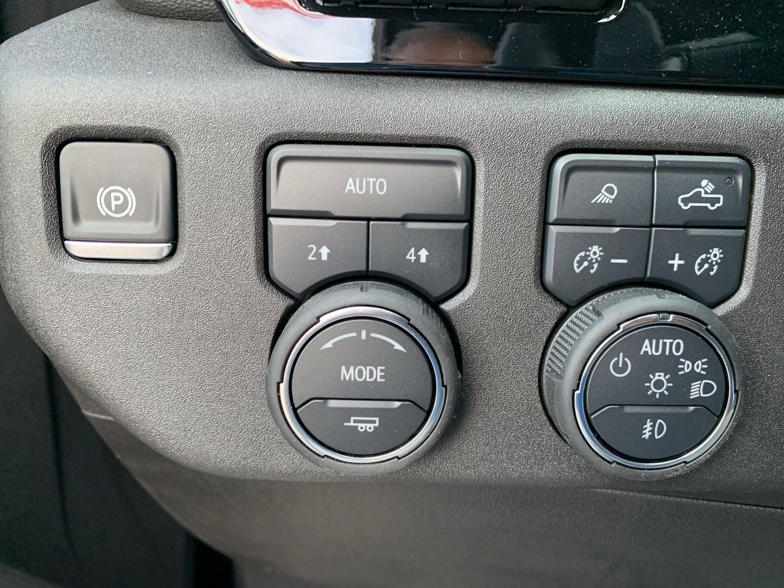 2025 Chevrolet Silverado 1500 LTZ photo 39