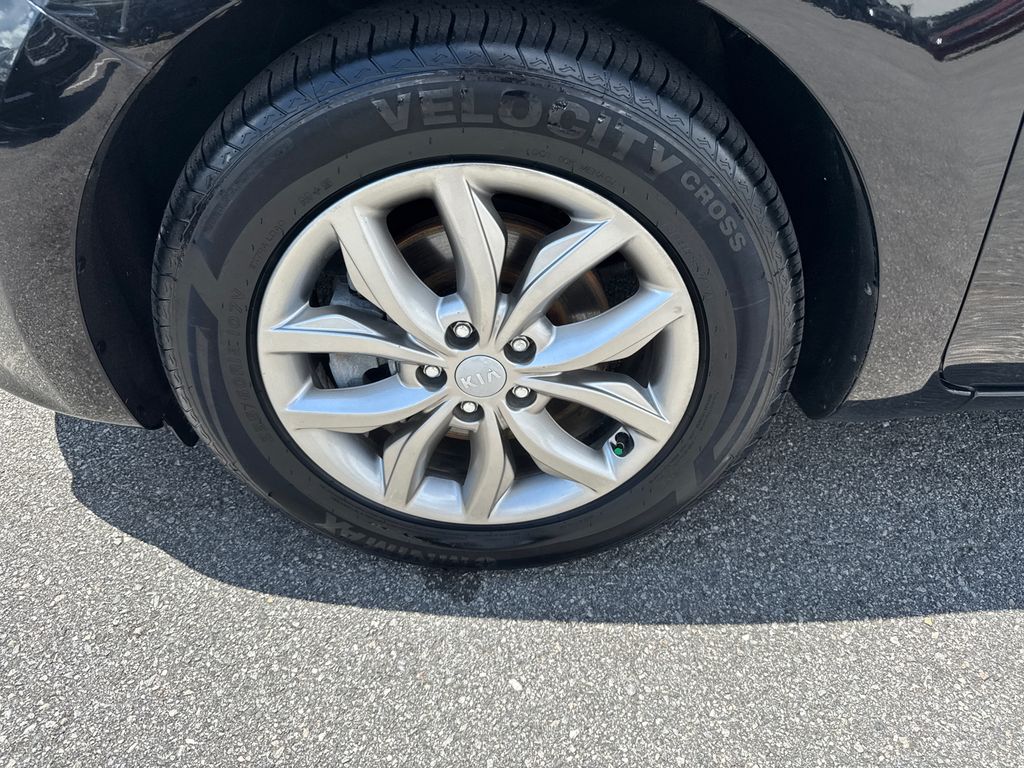 2021 Kia Sedona EX photo 11