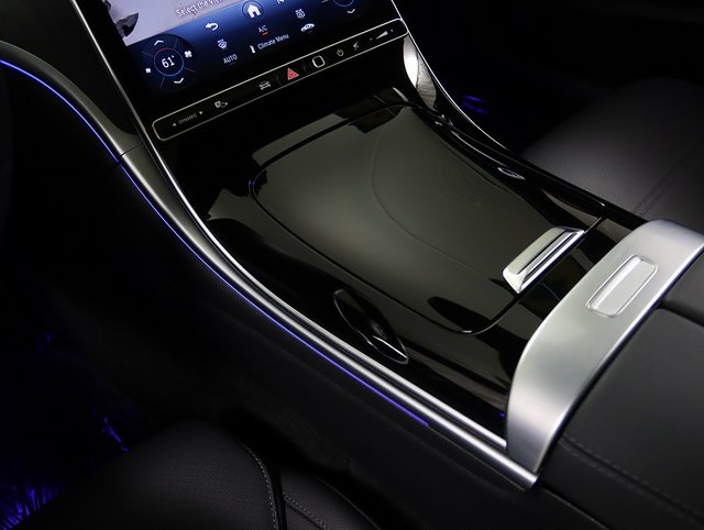 2025 Mercedes Benz C 300 4MATIC photo 23