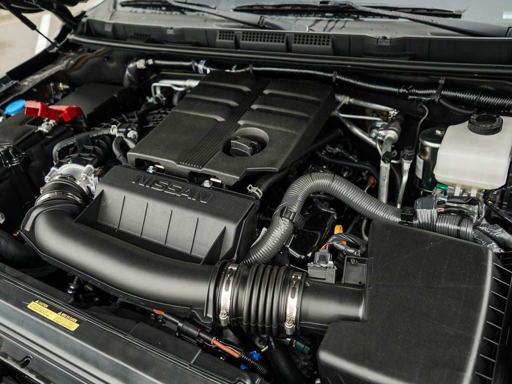 2025 Nissan Frontier SV photo 6