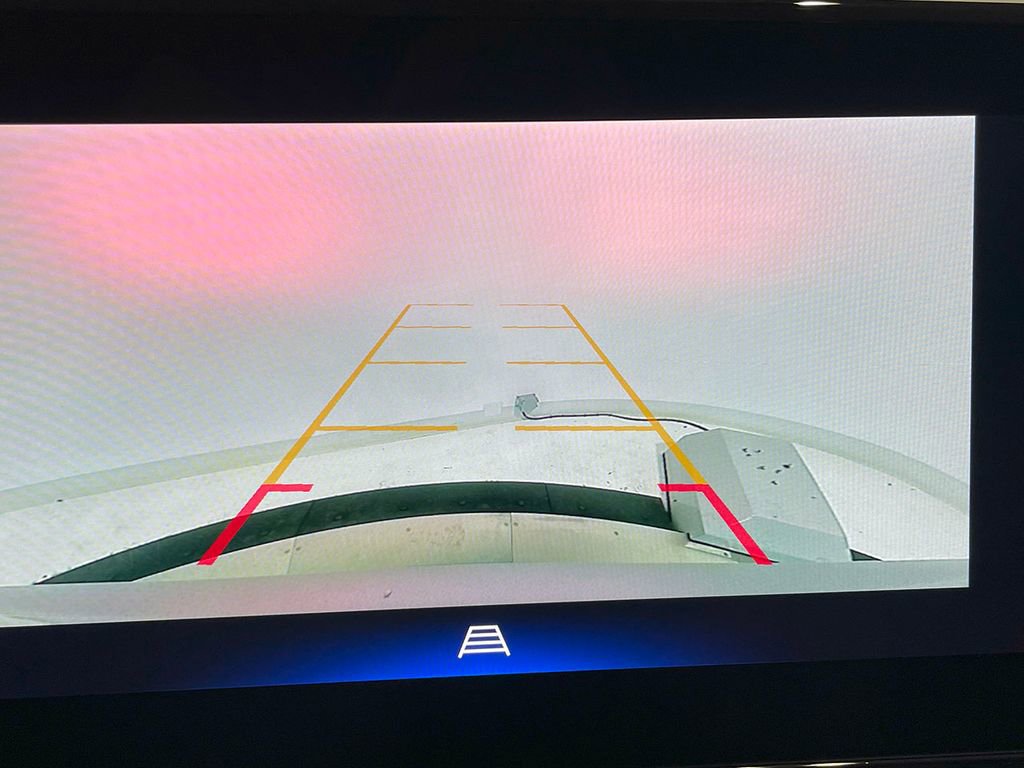 2024 Chevrolet Trax LT photo 2