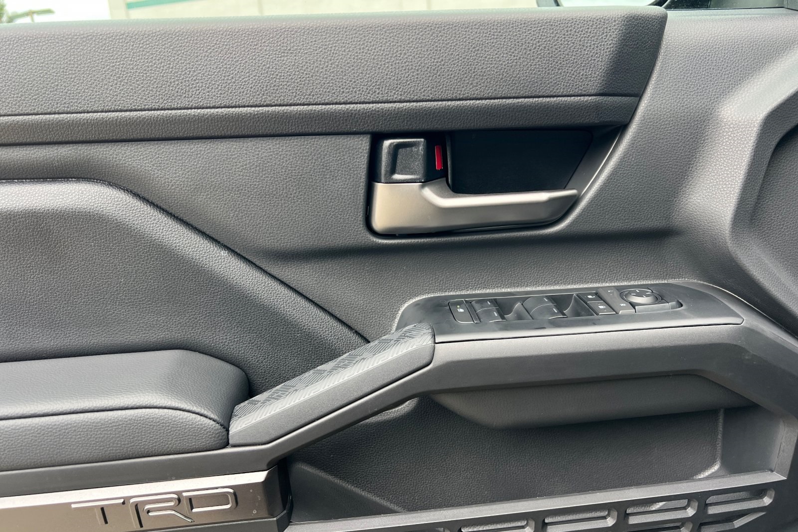 2025 Toyota Tacoma TRD Sport 4x4 Double Cab photo 13