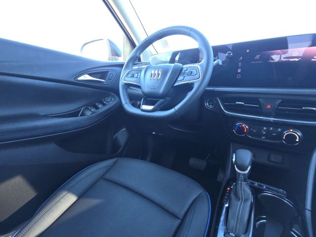 2025 Buick Encore GX Sport Touring photo 17